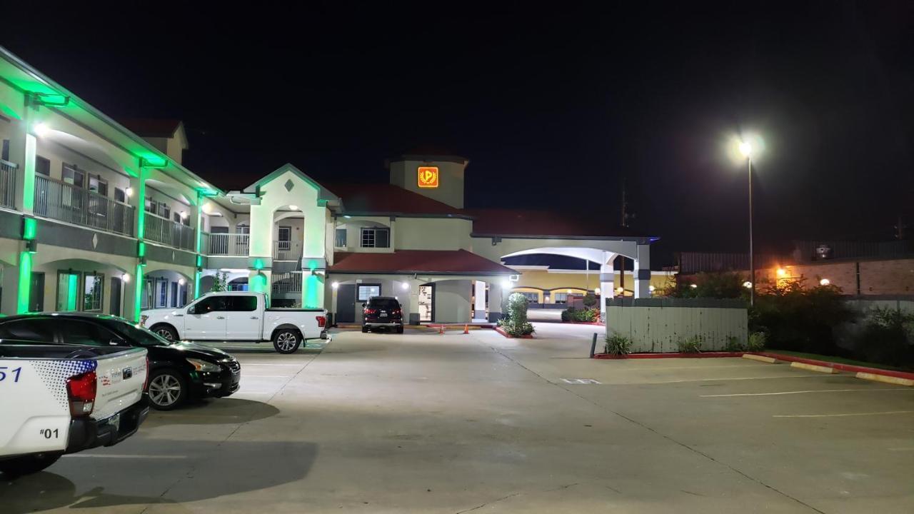Palace Inn Addicks Dış mekan fotoğraf