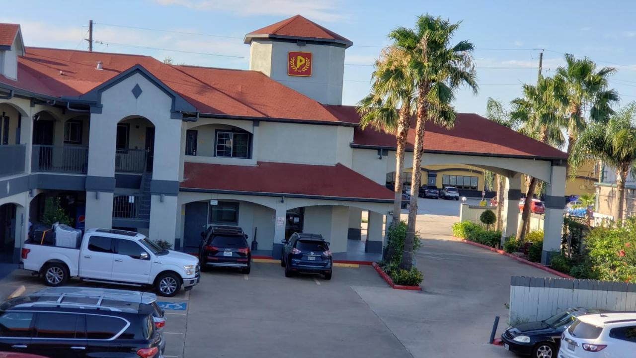 Palace Inn Addicks Dış mekan fotoğraf